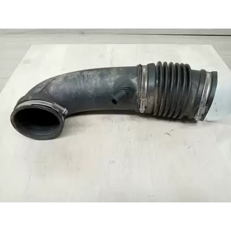 HOLDEN COMMODORE AIR CLEANER DUCT/HOS 3.6, V6, 165KW, 172KW,175KW TYPES, VZ, 08/