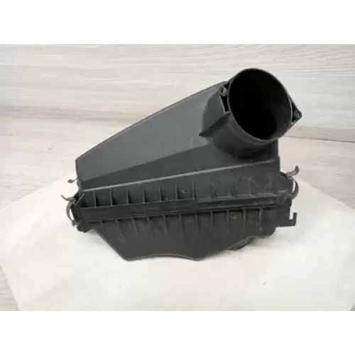 HOLDEN COMMODORE AIR CLEANER/BOX VE, 3.6 V6, LEO ENG TYPE, 09/06-08/09 2006
