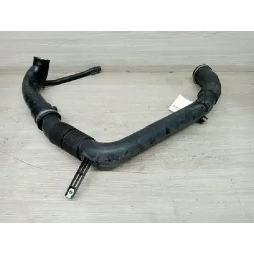HOLDEN CRUZE AIR CLEANER DUCT/HOS JG 05/09-02/11 2010