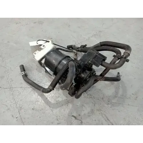 TOYOTA HILUX FUEL FILTER HOUSING DIESEL, 2.4/2.8, 2GD-FTV/1GD-FTV, 06/15- 15 16