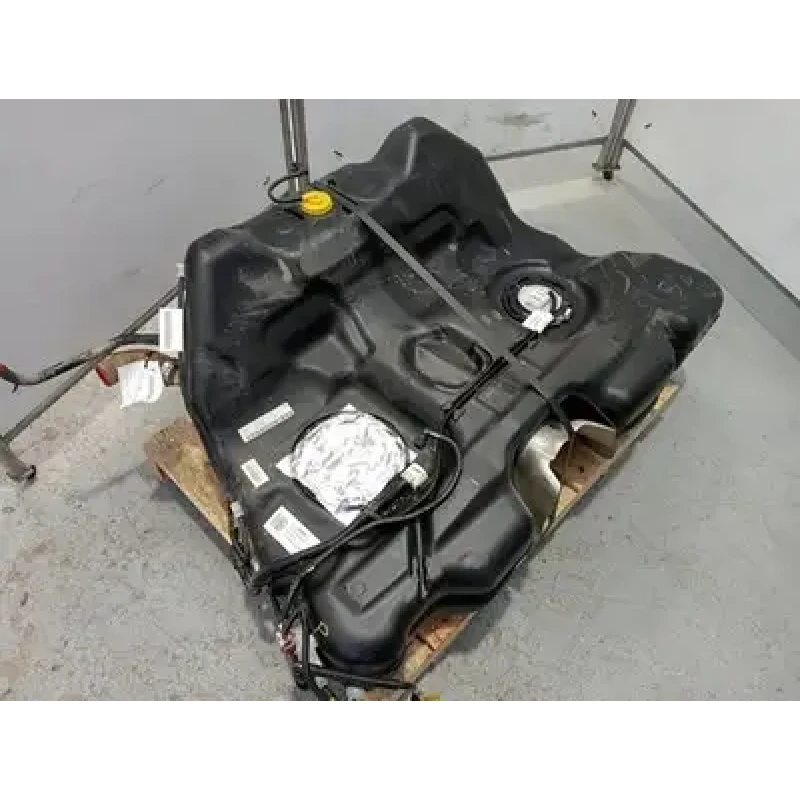 HOLDEN COMMODORE FUEL TANK VF, PETROL TYPE, 05/13-12/17 2014