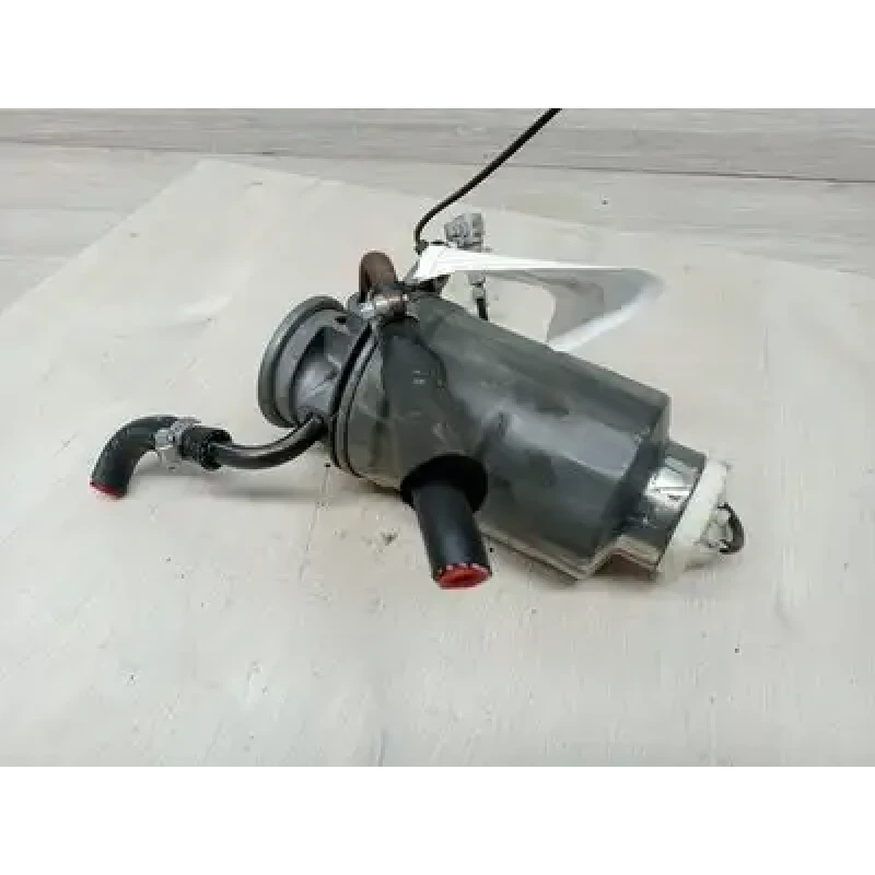 MITSUBISHI PAJERO FUEL FILTER HOUSING NS-NT-NW, DIESEL, 3.2, 4M41, HAND PRIMER P