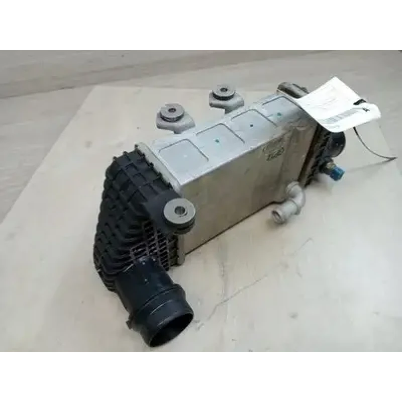 LDV DELIVER 9 INTERCOOLER INTERCOOLER (WATER TO AIR SYSTEM, TOP OF ENGINE), DIES