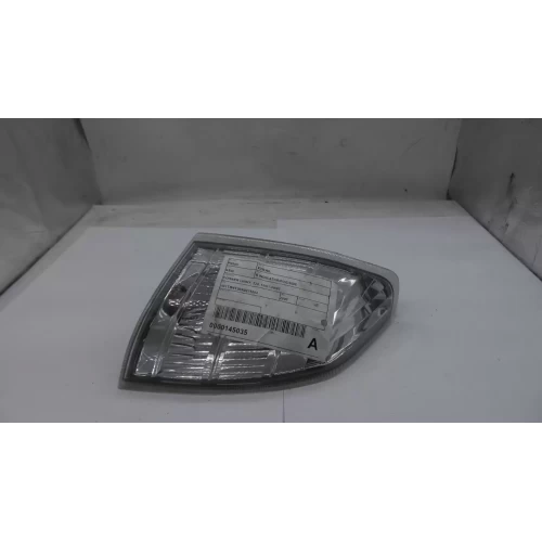 NISSAN XTRAIL RIGHT INDICATOR/FOG/SIDE CORNER LIGHT, T30, 10/01-09/07 2007