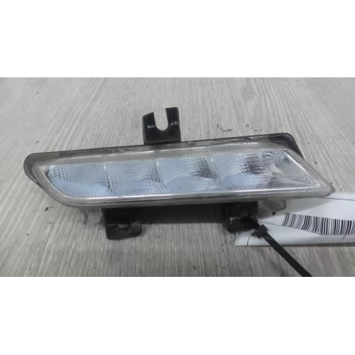 RENAULT CAPTUR LEFT INDICATOR/FOG/SIDE DAYTIME RUNNING LIGHT, J87, 08/14-05/17 2