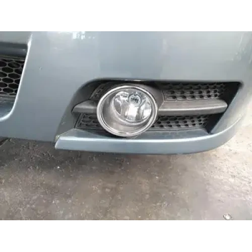 HOLDEN COMMODORE LEFT INDICATOR/FOG/SIDE BUMPER FOGLAMP, VZ, EXEC/LUMINA/ADVENTR
