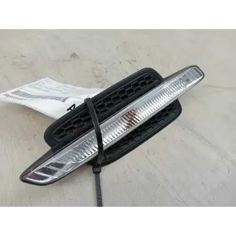 HOLDEN COMMODORE LEFT INDICATOR/FOG/SIDE GUARD FLASHER (REPEATER), VE, 08/06-05/