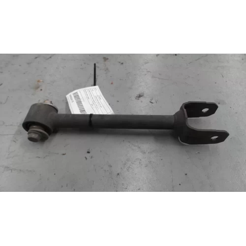 SUZUKI KIZASHI RIGHT REAR TRAILING ARM LOWER CONTROL ARM-FRONT, FR, 12/09-01/17