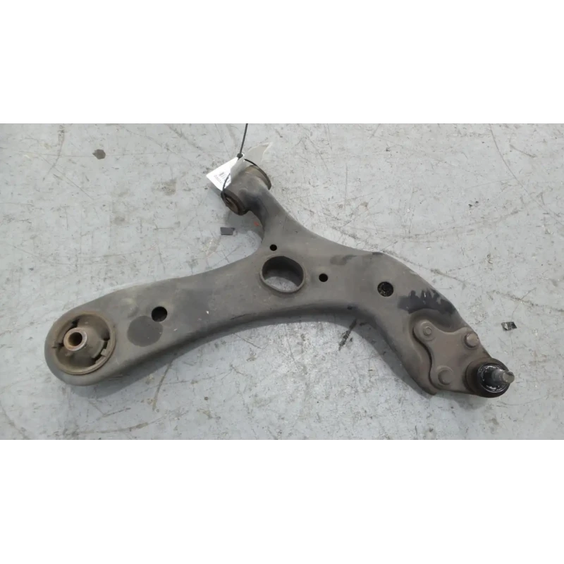 TOYOTA COROLLA RIGHT FRONT LOWER CONTROL ARM ZRE152/153R, 03/07-10/13 2012
