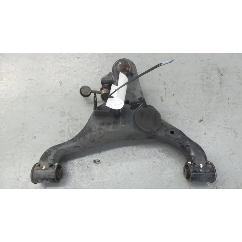 NISSAN NAVARA RIGHT FRONT LOWER CONTROL ARM D40 (VIN MNT), 09/05-08/15 2010