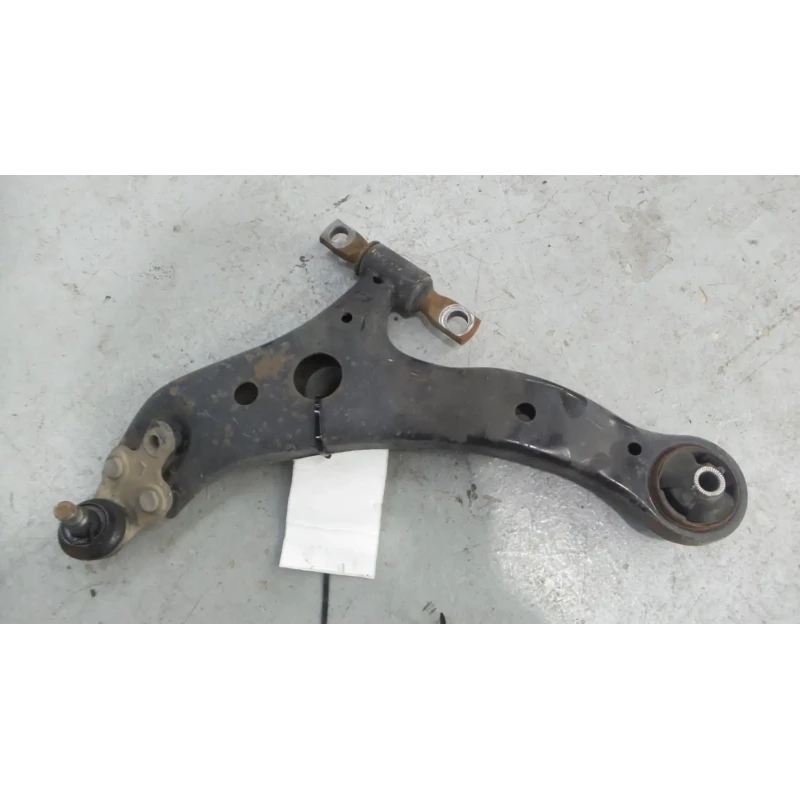 TOYOTA KLUGER LEFT FRONT LOWER CONTROL ARM MCU28R, 01/01-04/07 2007