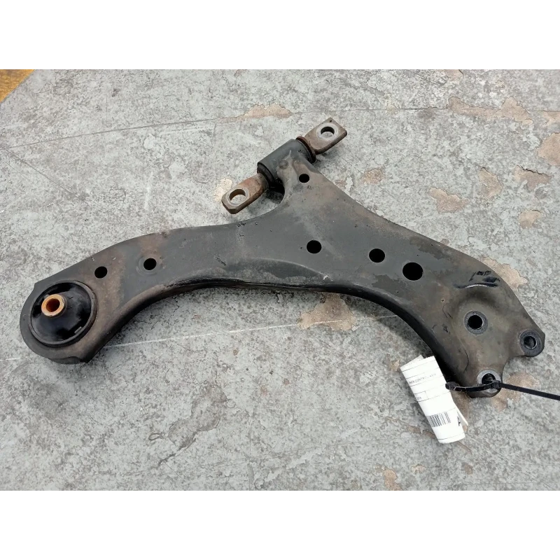 TOYOTA CAMRY RIGHT FRONT LOWER CONTROL ARM XV70, 09/17- 2019