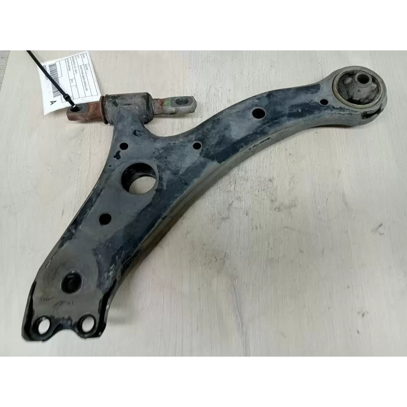 TOYOTA CAMRY RIGHT FRONT LOWER CONTROL ARM ASV50/AVV50, 12/11-05/15 2013