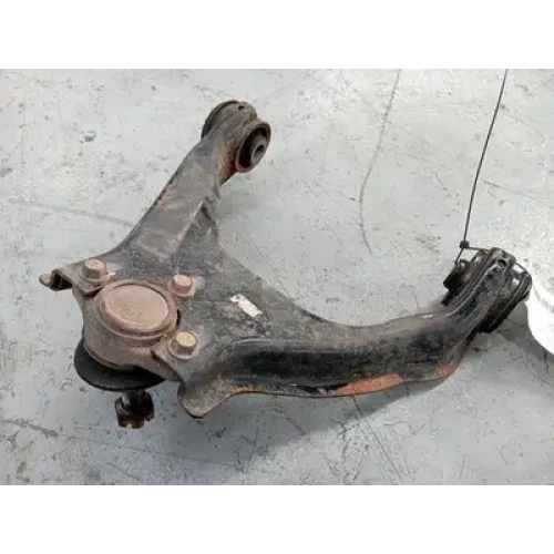 MITSUBISHI TRITON RIGHT FRONT UPPER CONTROL ARM 4WD, ML-MN, 07/06-04/15 2011