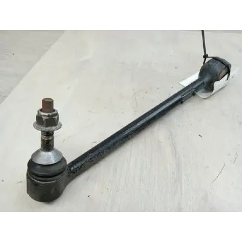 HOLDEN COMMODORE RIGHT FRONT LOWER CONTROL ARM SUPPORT REAR LOWER ARM, VF, 05/13 HOLDEN COMMODORE RIGHT FRONT LOWER CONTROL ARM SUPPORT REAR LOWER ARM, VF, 05/13