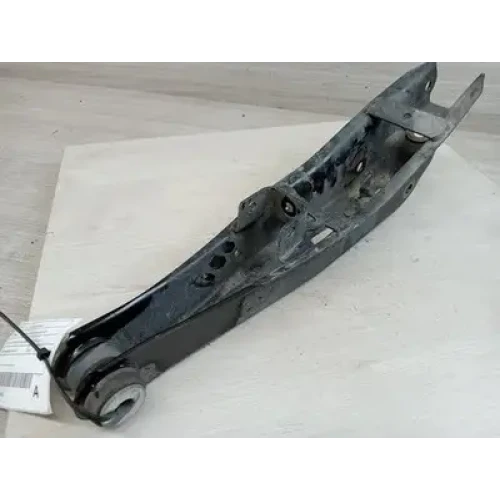 HOLDEN COMMODORE RIGHT REAR TRAILING ARM LOWER CONTROL ARM-REAR, VF, 05/13-12/17 HOLDEN COMMODORE RIGHT REAR TRAILING ARM LOWER CONTROL ARM-REAR, VF, 05/13-12/17