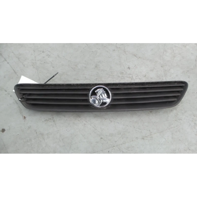 HOLDEN ASTRA GRILLE TS, 08/98-10/06 2001
