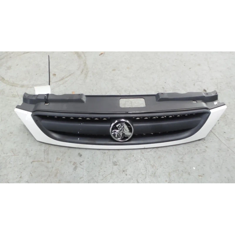 HOLDEN VIVA GRILLE ASSY (GRILL AND MOULD), JF, HATCH, 10/05-04/09 2005