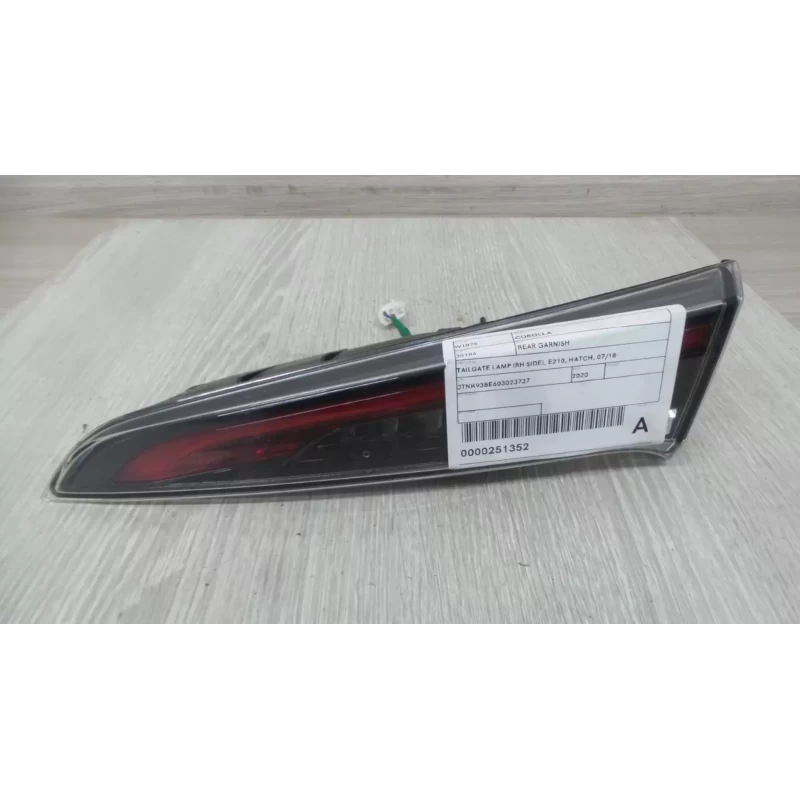 TOYOTA COROLLA REAR GARNISH TAILGATE LAMP (RH SIDE), E210, HATCH, 07/18- 2020