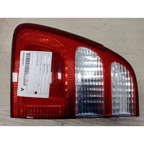 TOYOTA LANDCRUISER REAR GARNISH 100 SERIES, TAILGATE LAMP (RH SIDE), 08/02-06/05