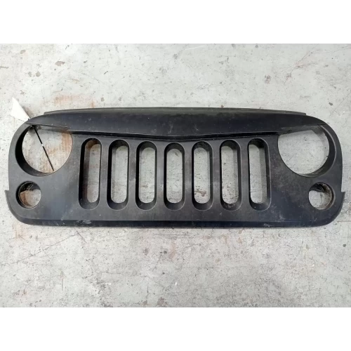 JEEP WRANGLER GRILLE JK, 7 VERTICAL SLOT,  01/10-07/18 2010