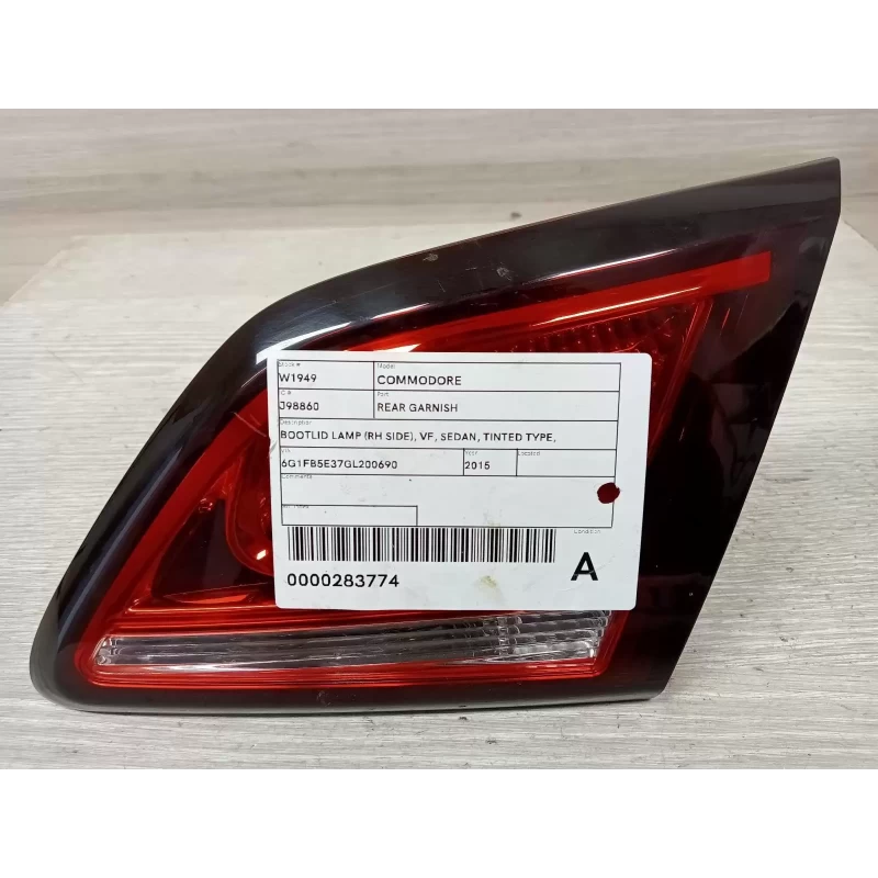 HOLDEN COMMODORE REAR GARNISH BOOTLID LAMP (RH SIDE), VF, SEDAN, TINTED TYPE, EV