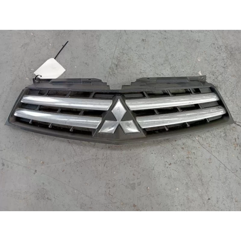 MITSUBISHI TRITON GRILLE RADIATOR GRILLE, MN, FIN TYPE, BLACK/CHROME, 08/09-04/1