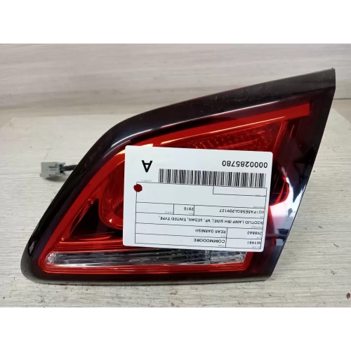 HOLDEN COMMODORE REAR GARNISH BOOTLID LAMP (RH SIDE), VF, SEDAN, TINTED TYPE, EV