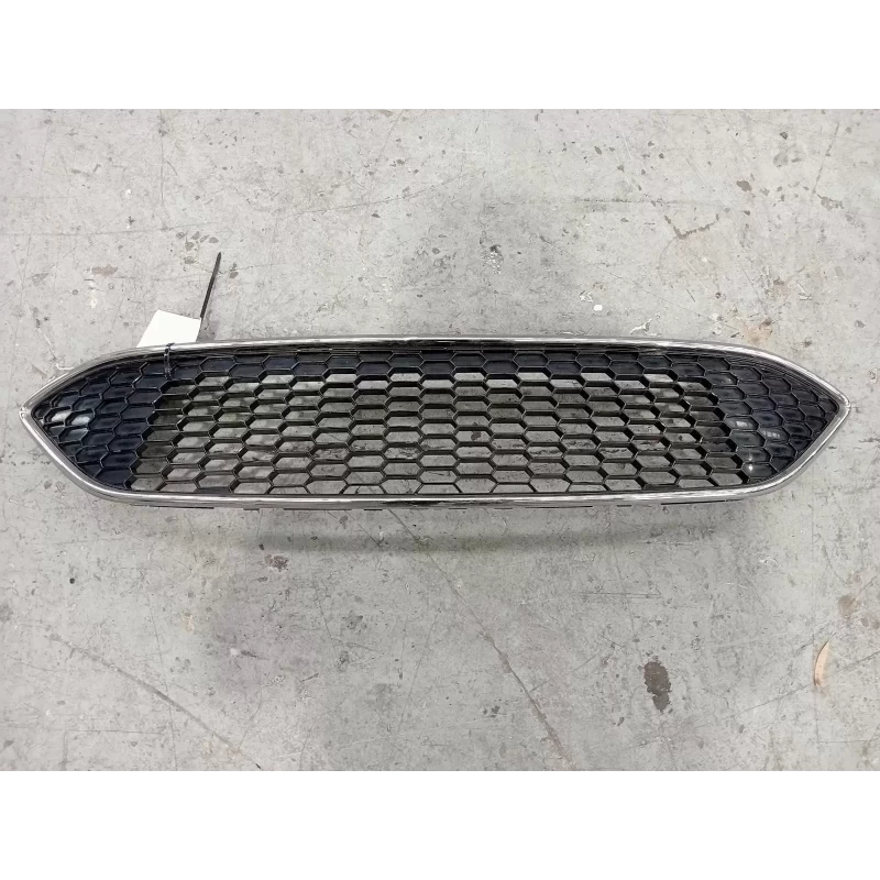 FORD FOCUS GRILLE BUMPER GRILLE (UPPER),TITANIUM/SPORT,  LZ, 07/15-11/18 2017