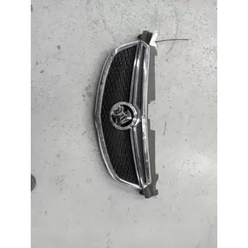 HOLDEN CRUZE GRILLE RADIATOR GRILLE (UPPER), JH, BLACK/CHROME, 01/15-01/17 2015
