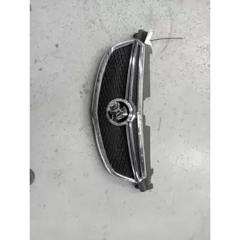 HOLDEN CRUZE GRILLE RADIATOR GRILLE (UPPER), JH, BLACK/CHROME, 01/15-01/17 2015