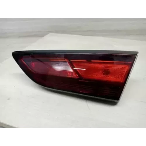 HOLDEN ASTRA REAR GARNISH TAILGATE LAMP (RH SIDE), BK, 5DR HATCH, R/RS, NON LED