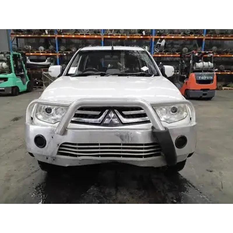 MITSUBISHI CHALLENGER GRILLE RADIATOR GRILLE, PC, 07/13-12/15 2014