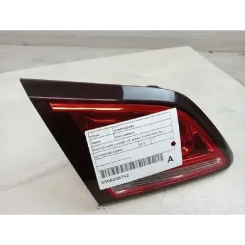 HOLDEN COMMODORE REAR GARNISH BOOTLID LAMP (LH SIDE), VF, SEDAN, TINTED TYPE, SS