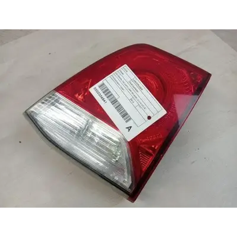 TOYOTA LANDCRUISER REAR GARNISH 200 SERIES, TAILGATE LAMP (RH SIDE), 01/12-07/15 TOYOTA LANDCRUISER REAR GARNISH 200 SERIES, TAILGATE LAMP (RH SIDE), 01/12-07/15