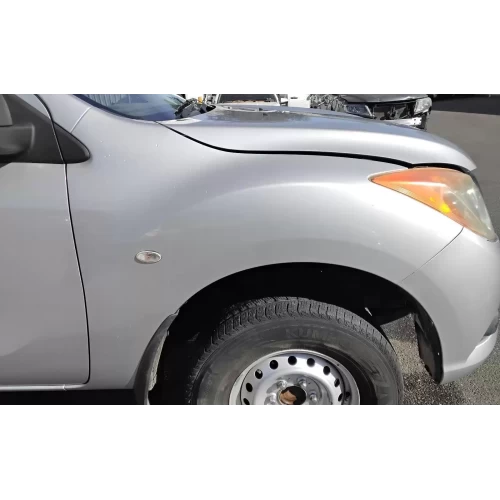 MAZDA BT50 RIGHT GUARD UP, W/ INDICATOR, NON SNORKEL TYPE, 10/11-06/20 2013