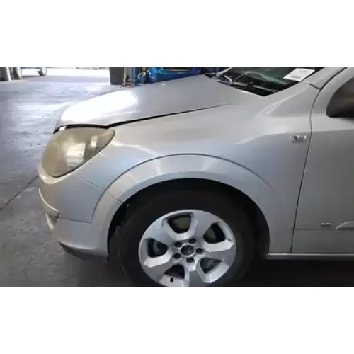 HOLDEN ASTRA LEFT GUARD AH, 10/04-08/09 2004