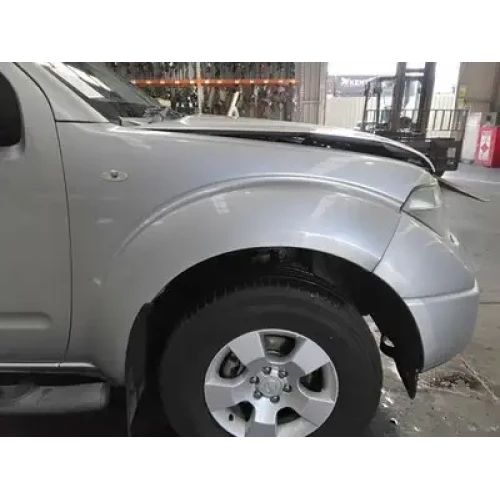 NISSAN NAVARA RIGHT GUARD D40 (VIN MNT), W/ REPEATER TYPE, 09/05-08/15 2012