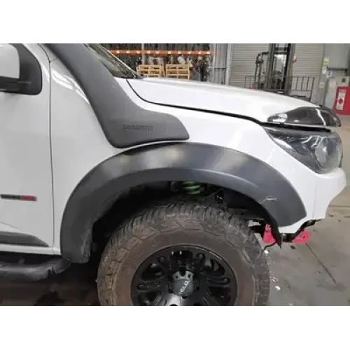 HOLDEN COLORADO RIGHT GUARD RG/RG 7, NON INDICATOR, W/ SNORKEL HOLE TYPE, 01/12-