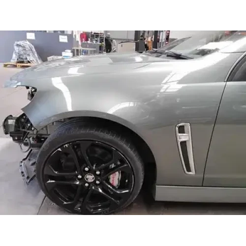 HOLDEN COMMODORE LEFT GUARD VF, GUARD VENT, W/ FLASHER TYPE, CHROME, 05/13-12/17 HOLDEN COMMODORE LEFT GUARD VF, GUARD VENT, W/ FLASHER TYPE, CHROME, 05/13-12/17