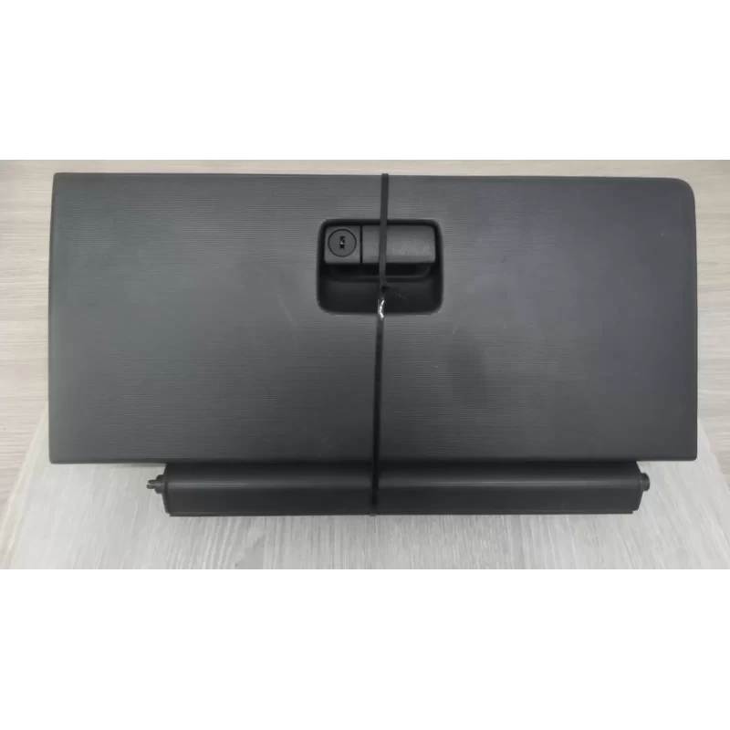 NISSAN XTRAIL GLOVE BOX LOWER, ST TYPE, T30, 10/01-09/07 2003