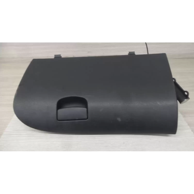 SUBARU FORESTER GLOVE BOX SH, 03/08-08/12 2009