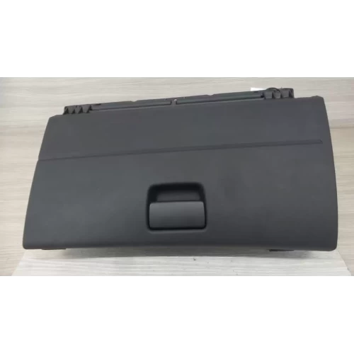 HOLDEN COMMODORE GLOVE BOX VF, 05/13-12/17 2014