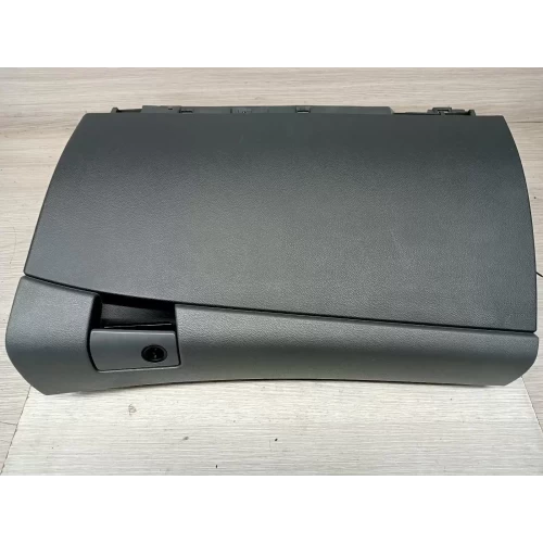 HOLDEN COMMODORE GLOVE BOX VE, 08/06-05/13 2010