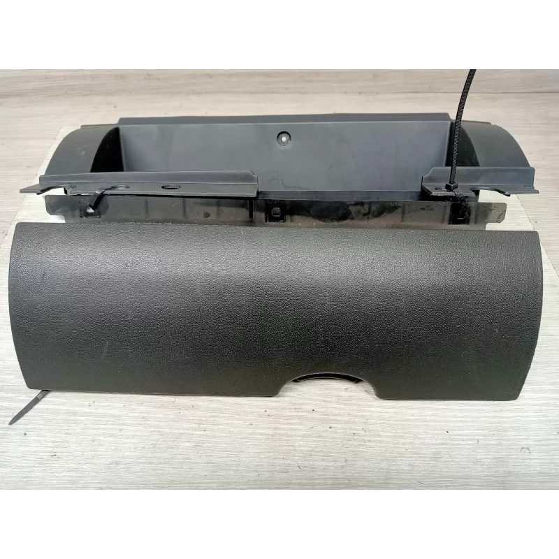 NISSAN NAVARA GLOVE BOX D40 (VIN VSK), UPPER, 09/05-08/15 2008