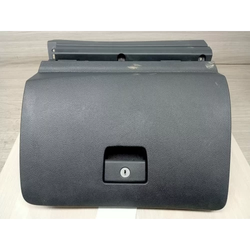 NISSAN PULSAR GLOVE BOX B17 02/13-12/17 2014