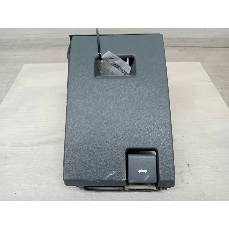 MAZDA BT50 GLOVE BOX RIGHT (DRIVER SIDE), 11/11-06/20 2013