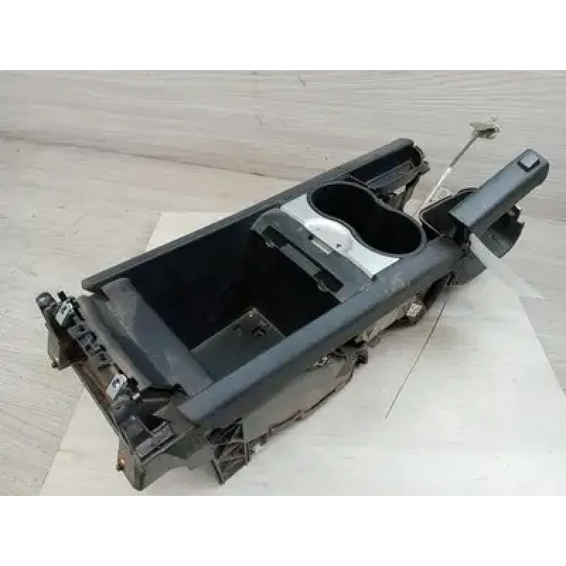 HOLDEN COMMODORE HANDBRAKE LEVER VE, 08/06-05/13 2008 HOLDEN COMMODORE HANDBRAKE LEVER VE, 08/06-05/13 2008