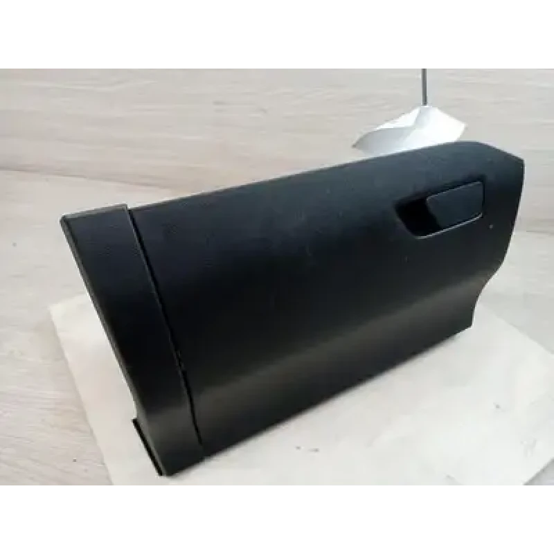 FORD FOCUS GLOVE BOX SA, 10/18-12/24 2019 FORD FOCUS GLOVE BOX SA, 10/18-12/24 2019
