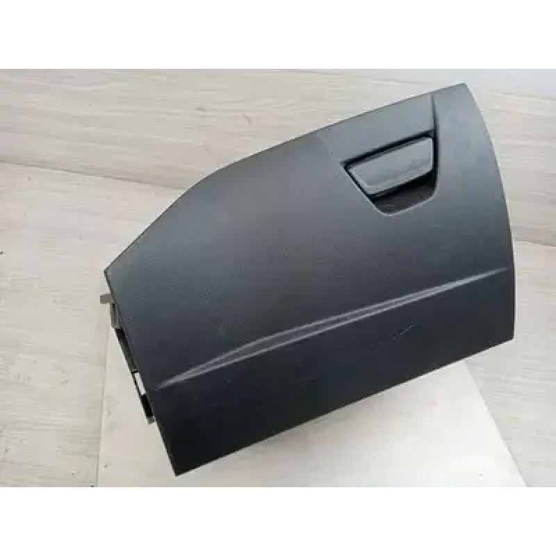 FORD FOCUS GLOVE BOX LW 05/11-08/15 2014 FORD FOCUS GLOVE BOX LW 05/11-08/15 2014